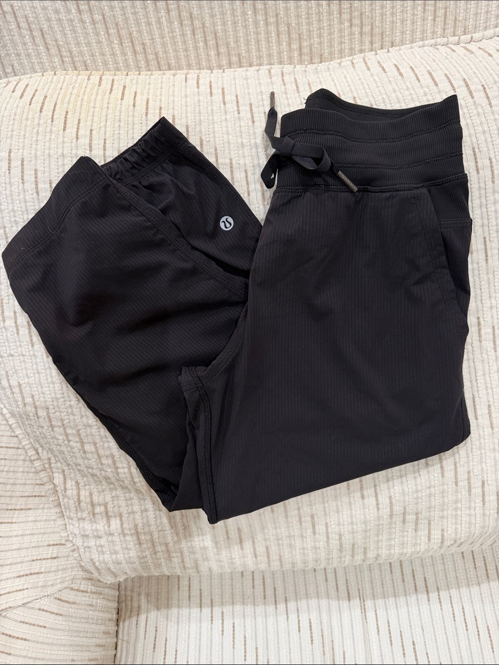 Lululemon Dance Studio Crop Pants Black micro-stripe Size 2